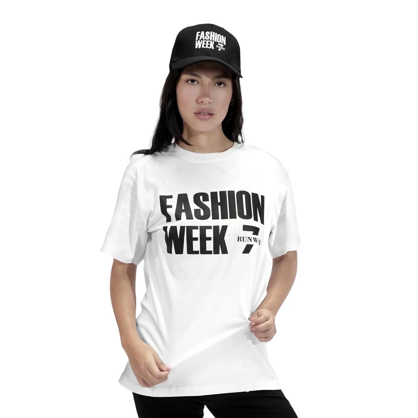 FASHION WEEK CLASSIC WHITE TEE