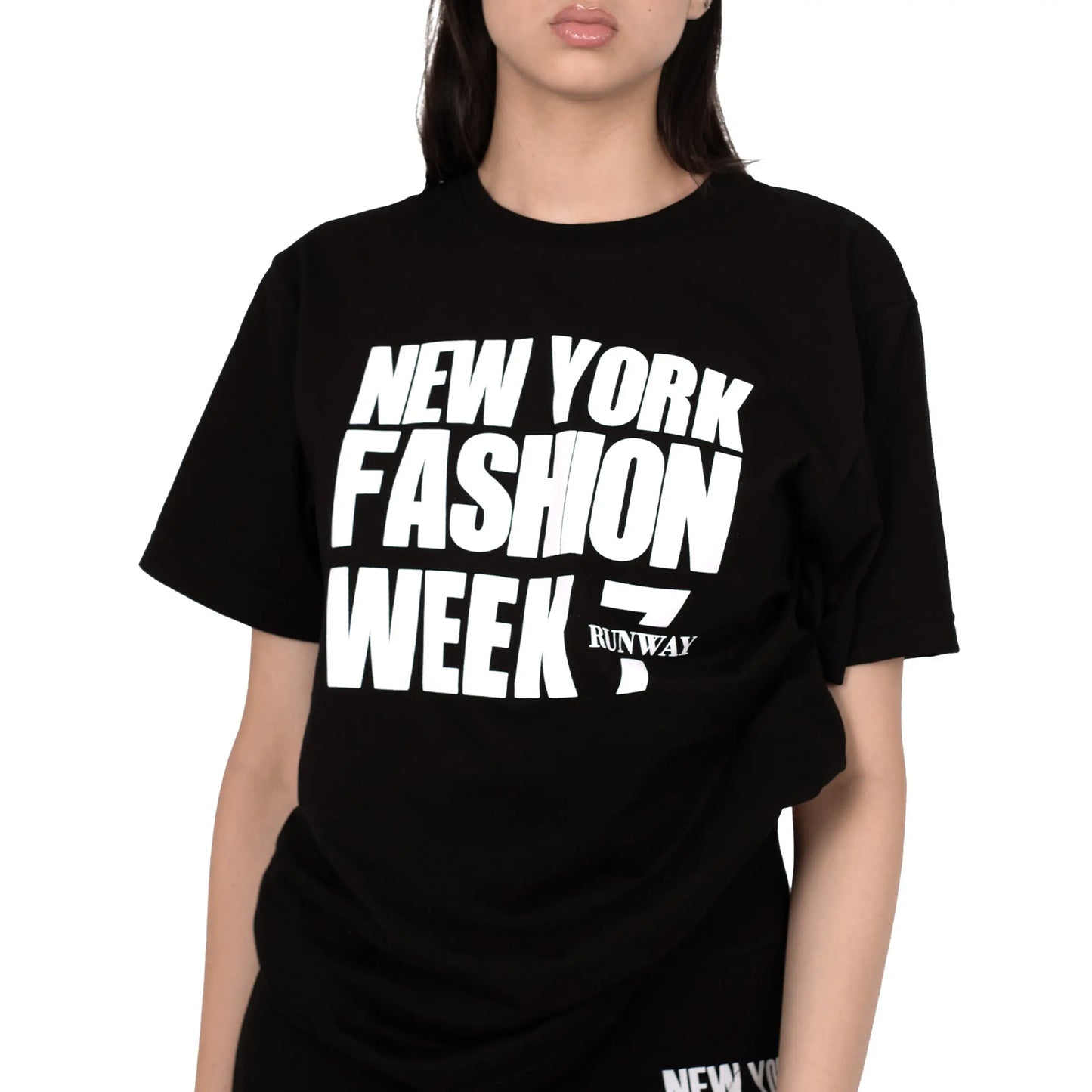 NYFW CLASSIC BLACK TEE